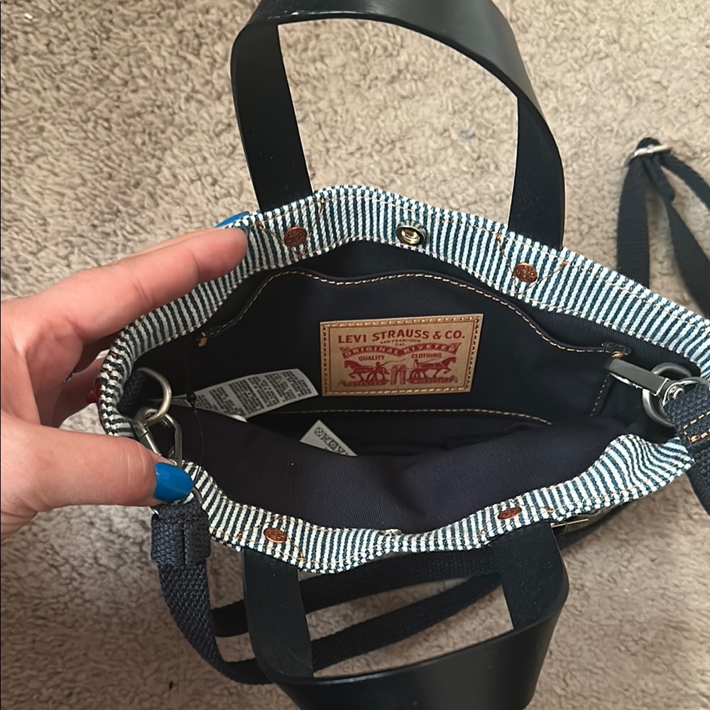 NWT Levi's Heritage Micro Tote - Picture 7 of 7